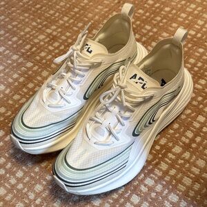 APL Streamline Women’s Sneaker